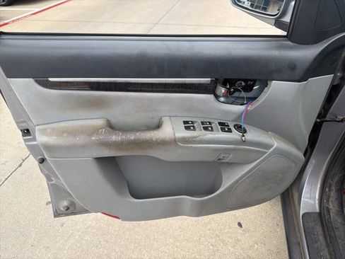 Used 2008 Hyundai Santa Fe 2WD image 11