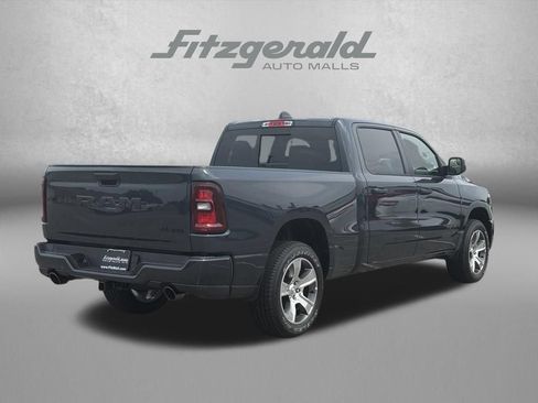 New 2026 RAM 1500 Express AWD/4WD image 5