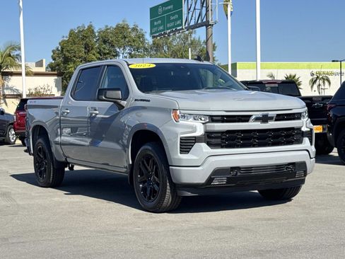 Used 2024 Chevrolet Silverado 1500 RST w/ LPO, Dark Essentials Package image 3