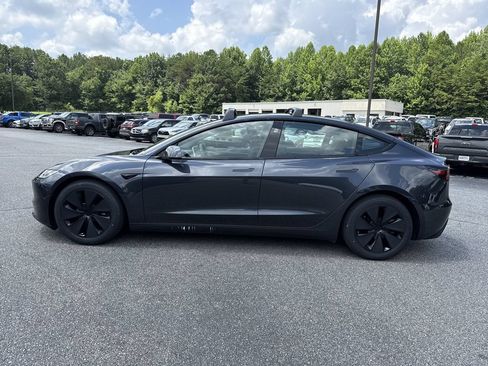 Used 2025 Tesla Model 3 Long Range AWD/4WD image 4