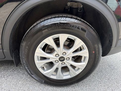 Used 2023 Ford Escape Active w/ Tech Pack #2 AWD/4WD image 11