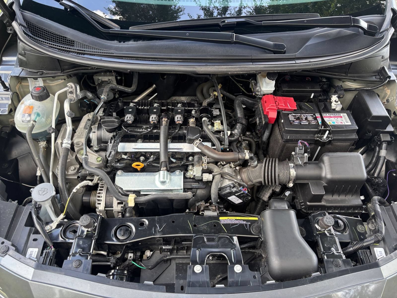 Used 2025 Nissan Versa SV FWD image 29
