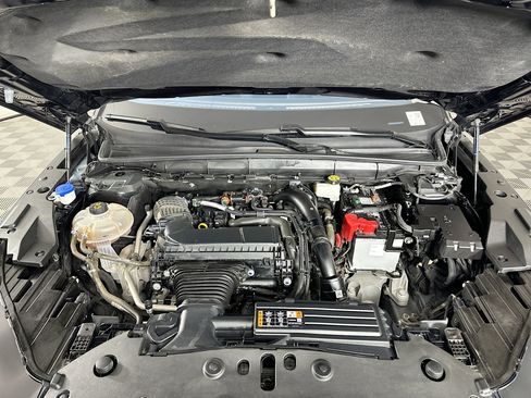 Used 2024 Lincoln Nautilus Premier image 33