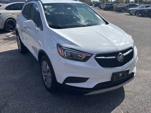 Used 2018 Buick Encore Preferred image 1