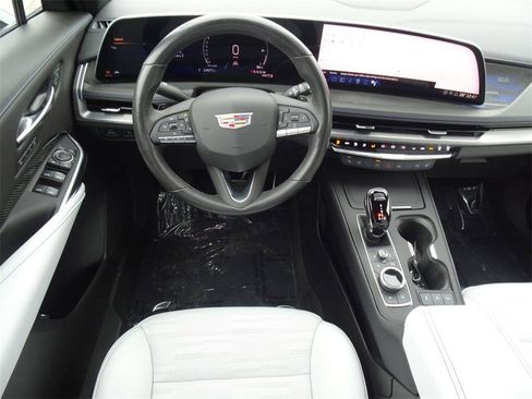 Certified 2024 Cadillac XT4 Sport image 14