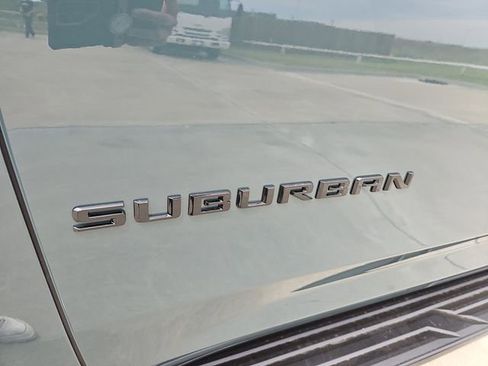 New 2026 Chevrolet Suburban RST AWD/4WD image 33