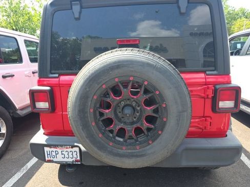Used 2019 Jeep Wrangler Unlimited Sport S AWD/4WD image 8
