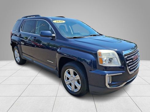 Used 2016 GMC Terrain SLE w/ Convenience Package FWD image 4