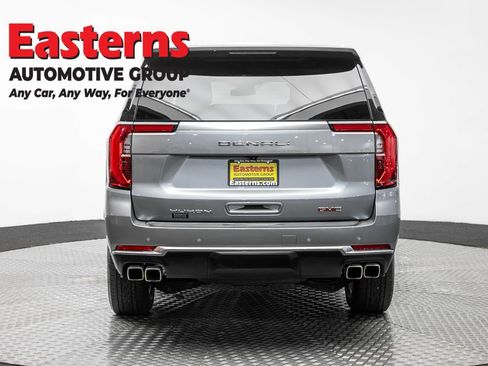 Used 2025 GMC Yukon Denali AWD/4WD image 6