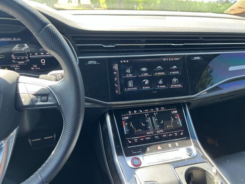 Used 2023 Audi SQ7 Prestige AWD/4WD image 18