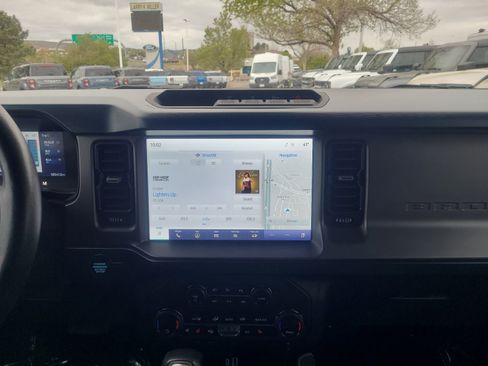Certified 2023 Ford Bronco Outer Banks AWD/4WD image 12