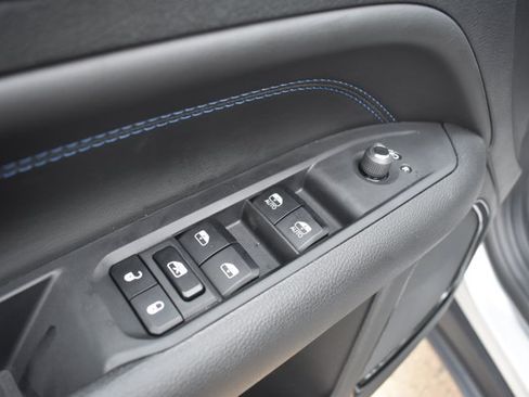New 2026 Jeep Compass Limited AWD/4WD image 12