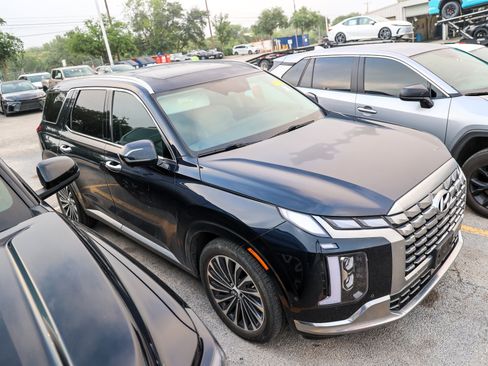 Used 2025 Hyundai Palisade Calligraphy FWD image 7