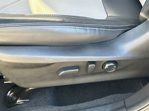 Used 2019 Subaru Forester Limited image 17