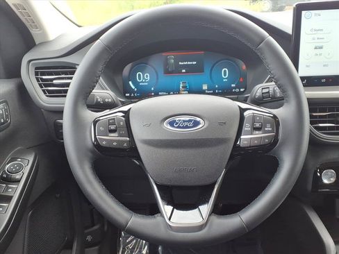 Used 2023 Ford Escape Active w/ Tech Pack #2 AWD/4WD image 11