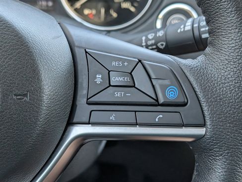 Used 2019 Nissan Rogue SL w/ Premium Package AWD/4WD image 16
