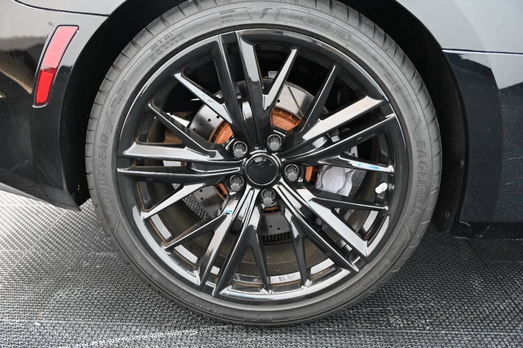Used 2019 Chevrolet Camaro SS RWD image 41