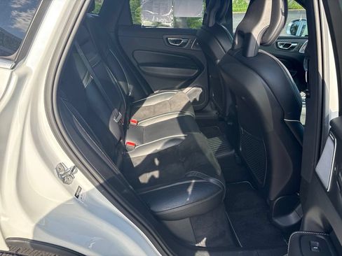 Used 2018 Volvo XC60 T8 R-Design w/ Convenience Package AWD/4WD image 25