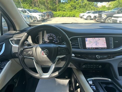 Used 2023 Buick Enclave Avenir AWD/4WD image 14