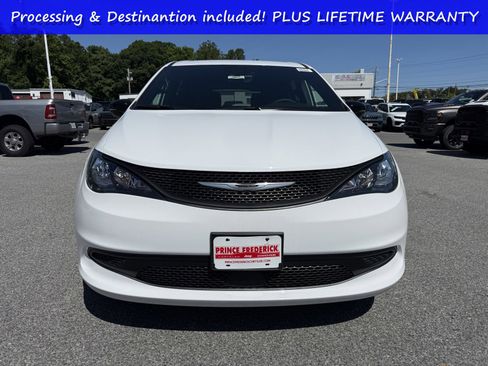 New 2026 Chrysler Voyager LX FWD image 8