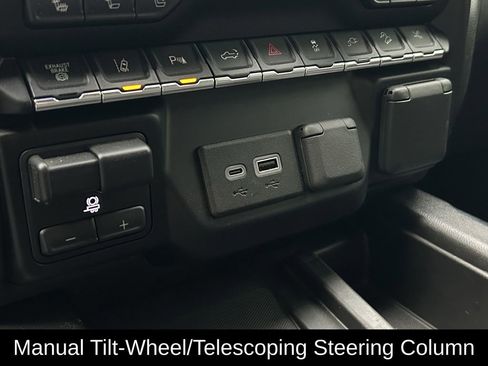 Used 2023 GMC Sierra 2500 Denali w/ Denali Ultimate Package image 20