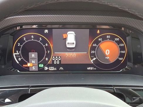 Used 2025 Volkswagen Atlas Peak Edition SE image 25