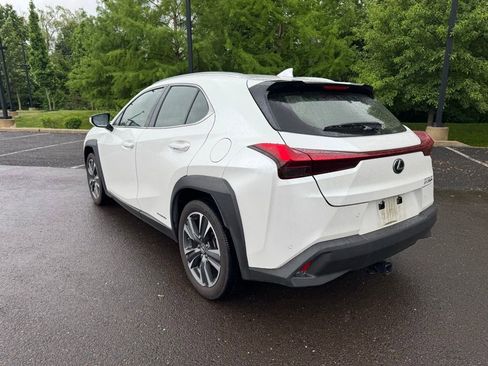 Used 2020 Lexus UX 250h w/ Premium Package AWD/4WD image 3