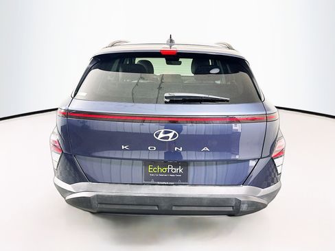 Used 2025 Hyundai Kona SEL FWD image 7