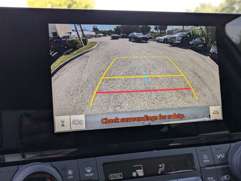 Used 2024 Toyota Grand Highlander XLE image 33