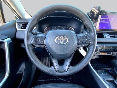 Used 2023 Toyota RAV4 LE FWD image 6