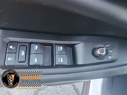 Certified 2025 Jeep Grand Cherokee Laredo image 18