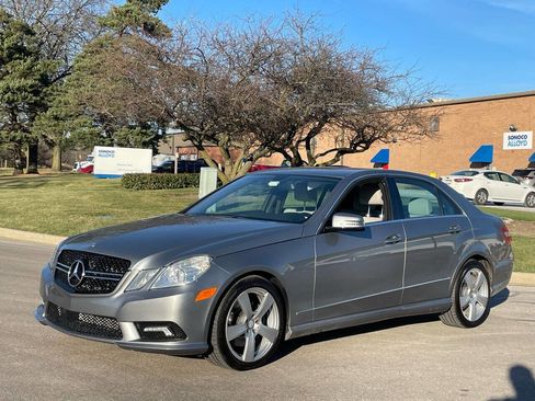 Used 2011 Mercedes-Benz E 350 4MATIC Sedan image 1