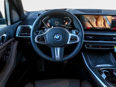 New 2026 BMW X5 xDrive50e w/ M Sport Package image 10
