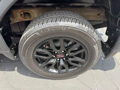 Used 2024 GMC Sierra 1500 Elevation AWD/4WD image 7