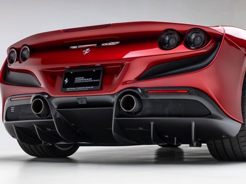 Certified 2023 Ferrari F8 Tributo RWD image 19