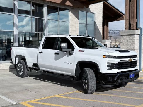 New 2026 Chevrolet Silverado 2500 Custom w/ Custom Convenience Package image 2