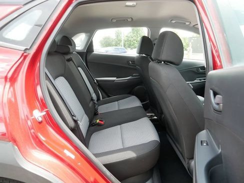 Used 2023 Hyundai Kona SE AWD/4WD image 18