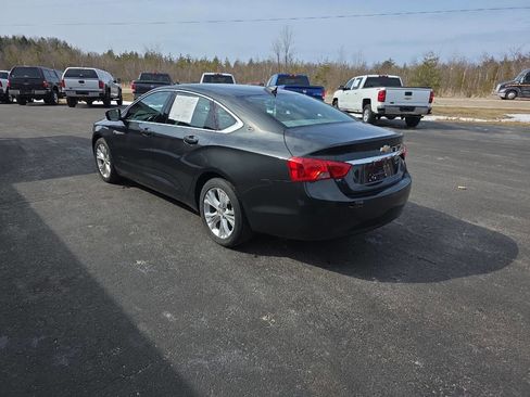 Used 2015 Chevrolet Impala LT w/ Convenience Package image 8