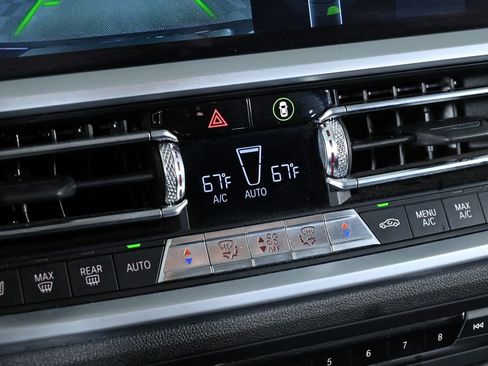 Used 2019 BMW 330i xDrive Sedan w/ Driving Assistance Package image 20