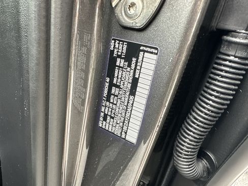 Certified 2024 Porsche Cayenne Coupe AWD/4WD image 38