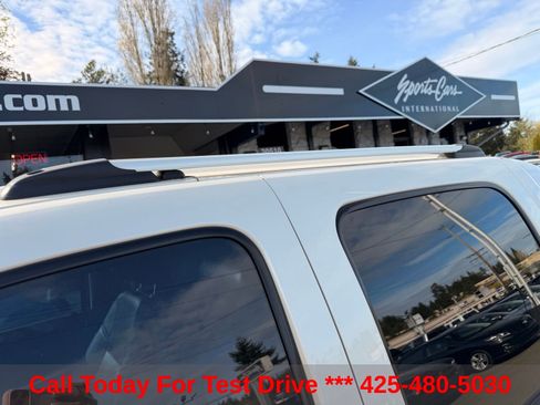 Used 2013 Chevrolet Avalanche LTZ AWD/4WD image 32