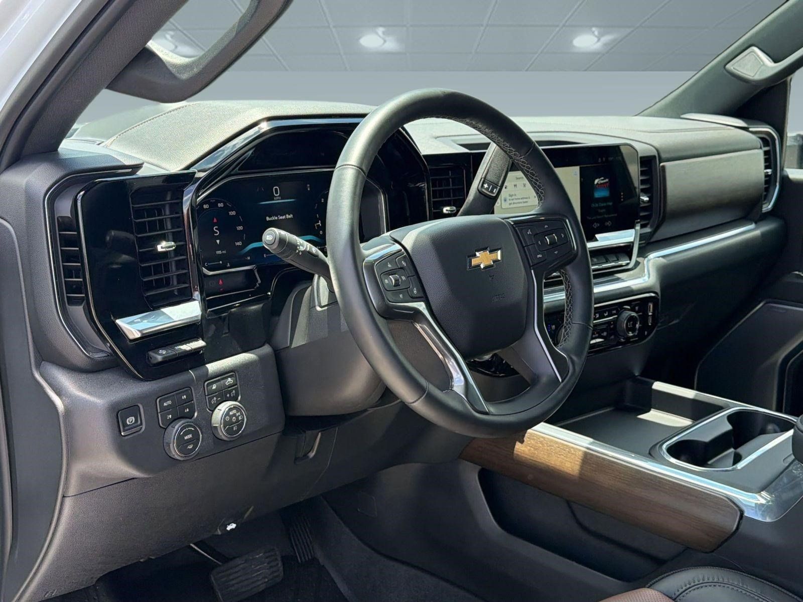 Certified 2026 Chevrolet Silverado 3500 High Country w/ Technology Package AWD/4WD image 4