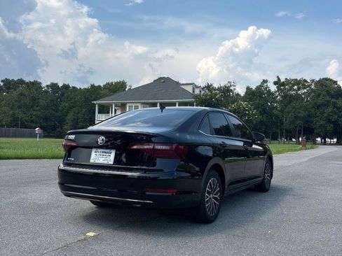 Used 2021 Volkswagen Jetta SE FWD image 5