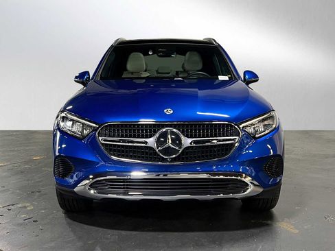 Certified 2025 Mercedes-Benz GLC 300 4MATIC image 8