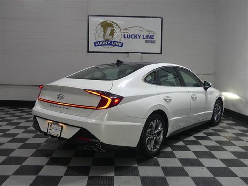 Used 2022 Hyundai Sonata SEL w/ Convenience Package FWD image 10