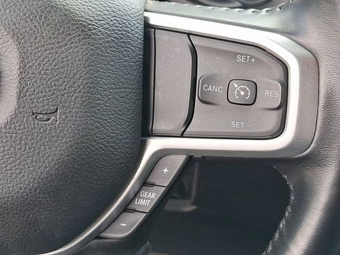 Used 2022 RAM 1500 Big Horn AWD/4WD image 22