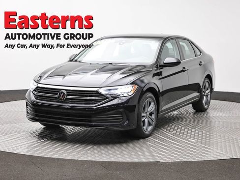 Used 2024 Volkswagen Jetta SE FWD image 1