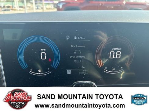 Used 2025 Hyundai Santa Fe SEL image 16