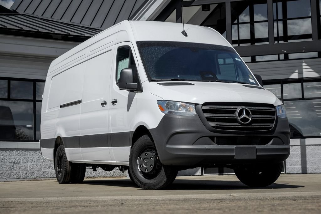 Used 2026 Mercedes-Benz Sprinter 3500 image 1