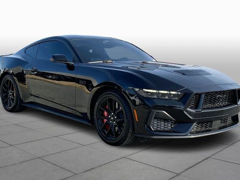 Certified 2025 Ford Mustang GT Premium image 2